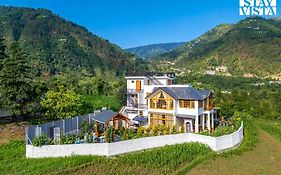 Stayvista At The Oakridge Luxury 4 Bhk Villa In Dharamshala With Jacuzzi & Balcony